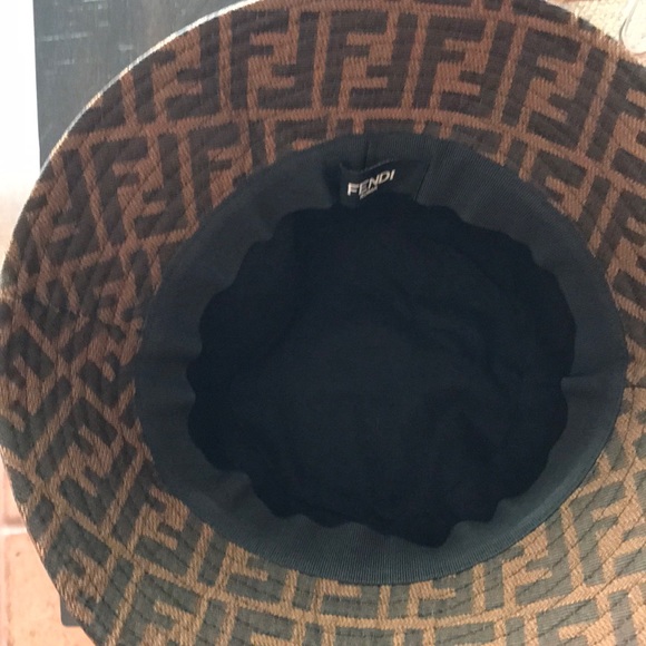 Bucket hat - Picture 4 of 5